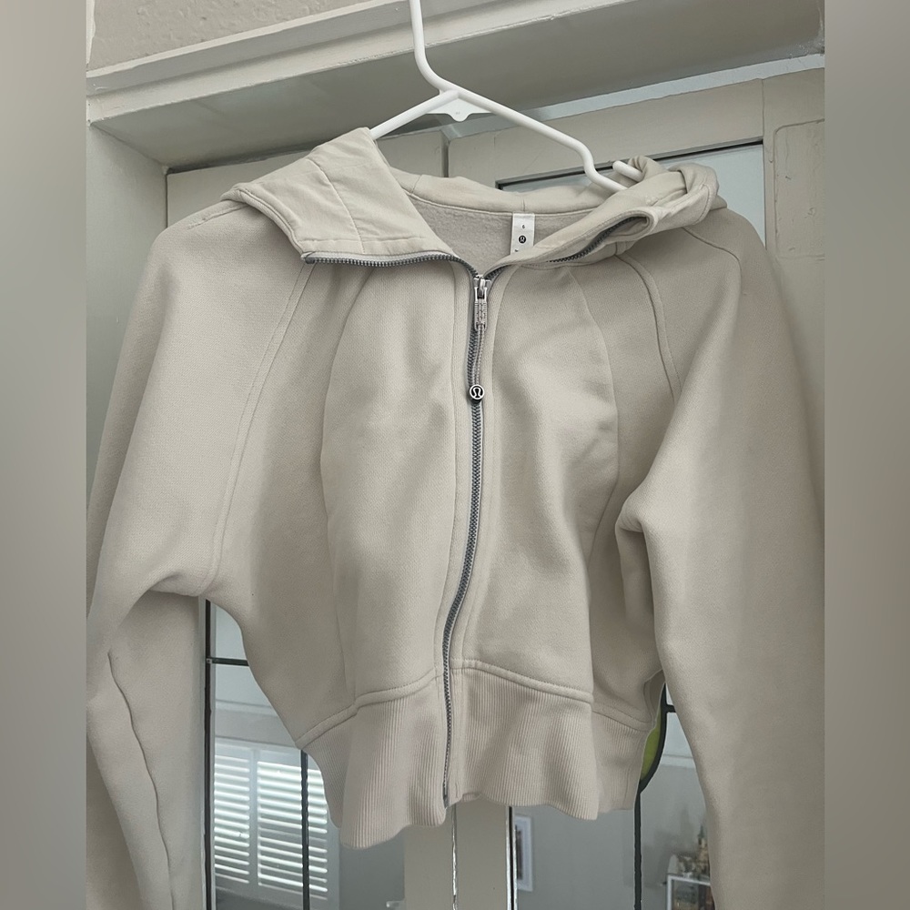 Lululemon Scuba Cropped Zip Up